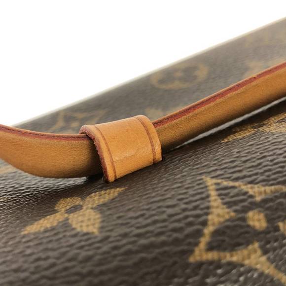 LOUIS VUITTON Florentine Clutch Bag - Picture 12 of 12